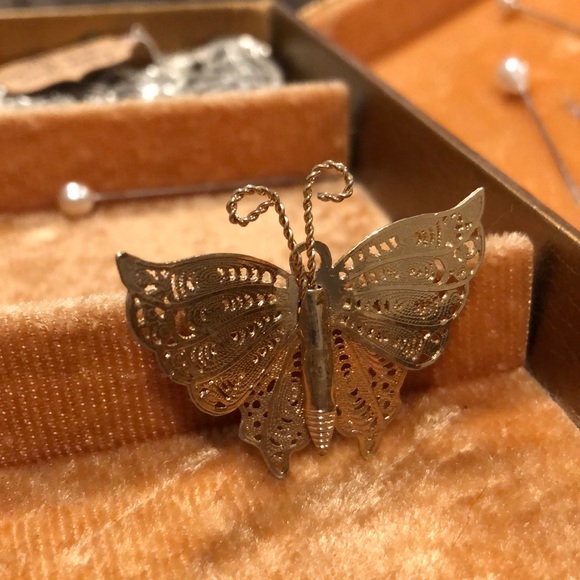 Vintage Gold Butterfly Brooch - Picture 2 of 8